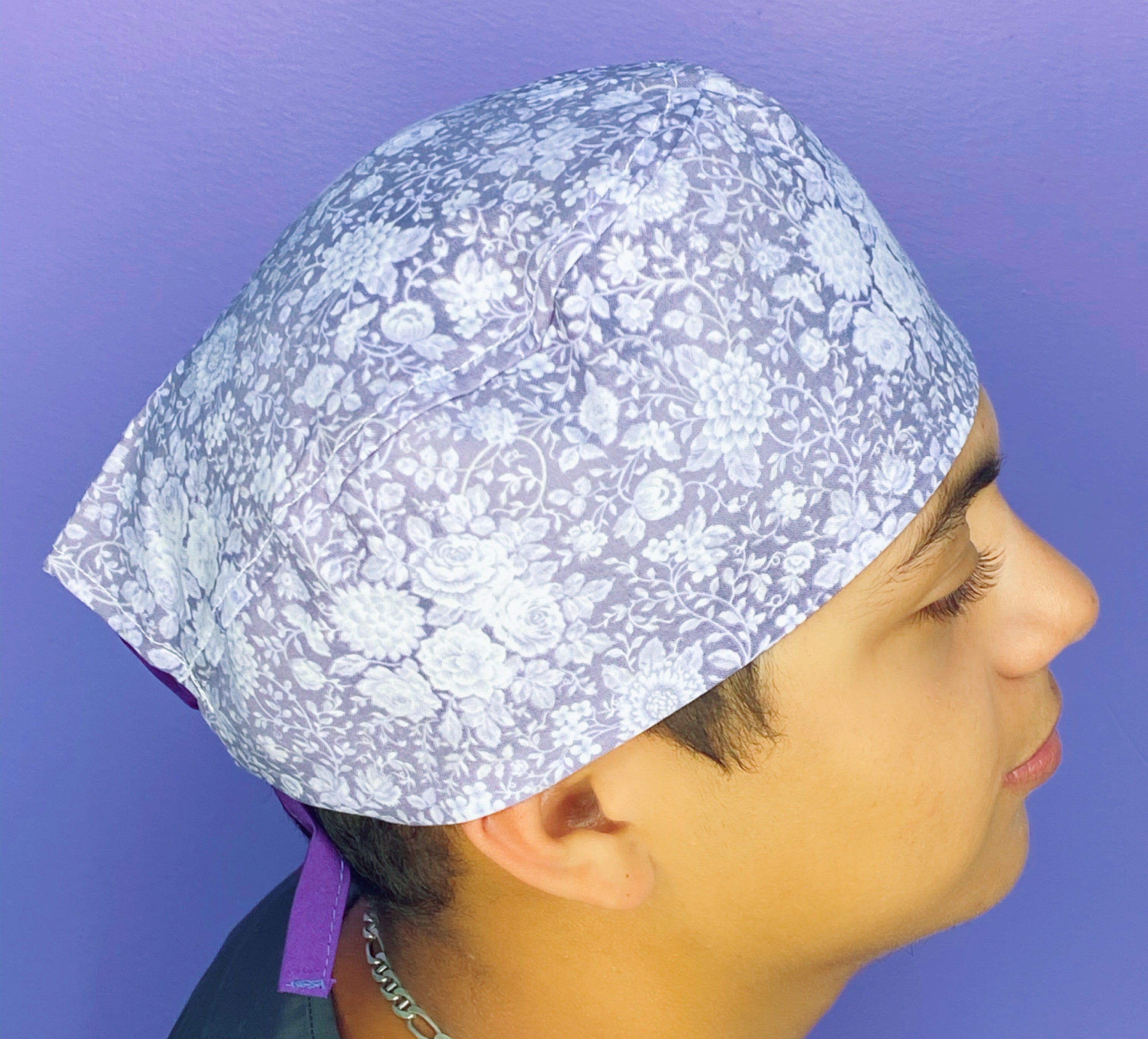 Small Peonies on Lavender Floral Design Unisex Cute Scrub Cap