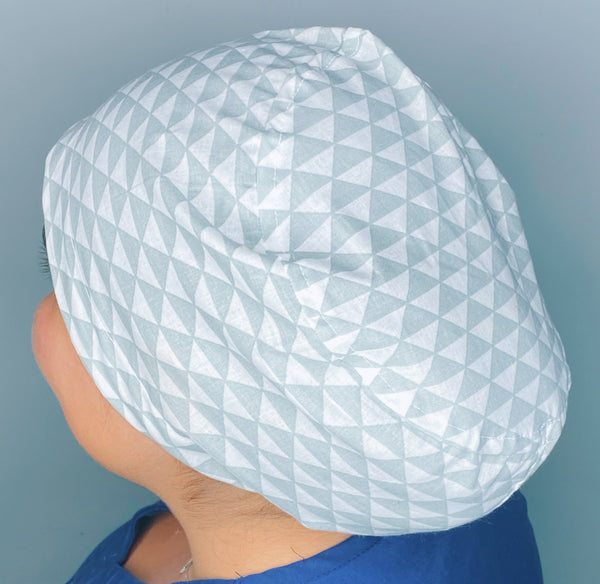 Triangle White & Grey Stripes Euro