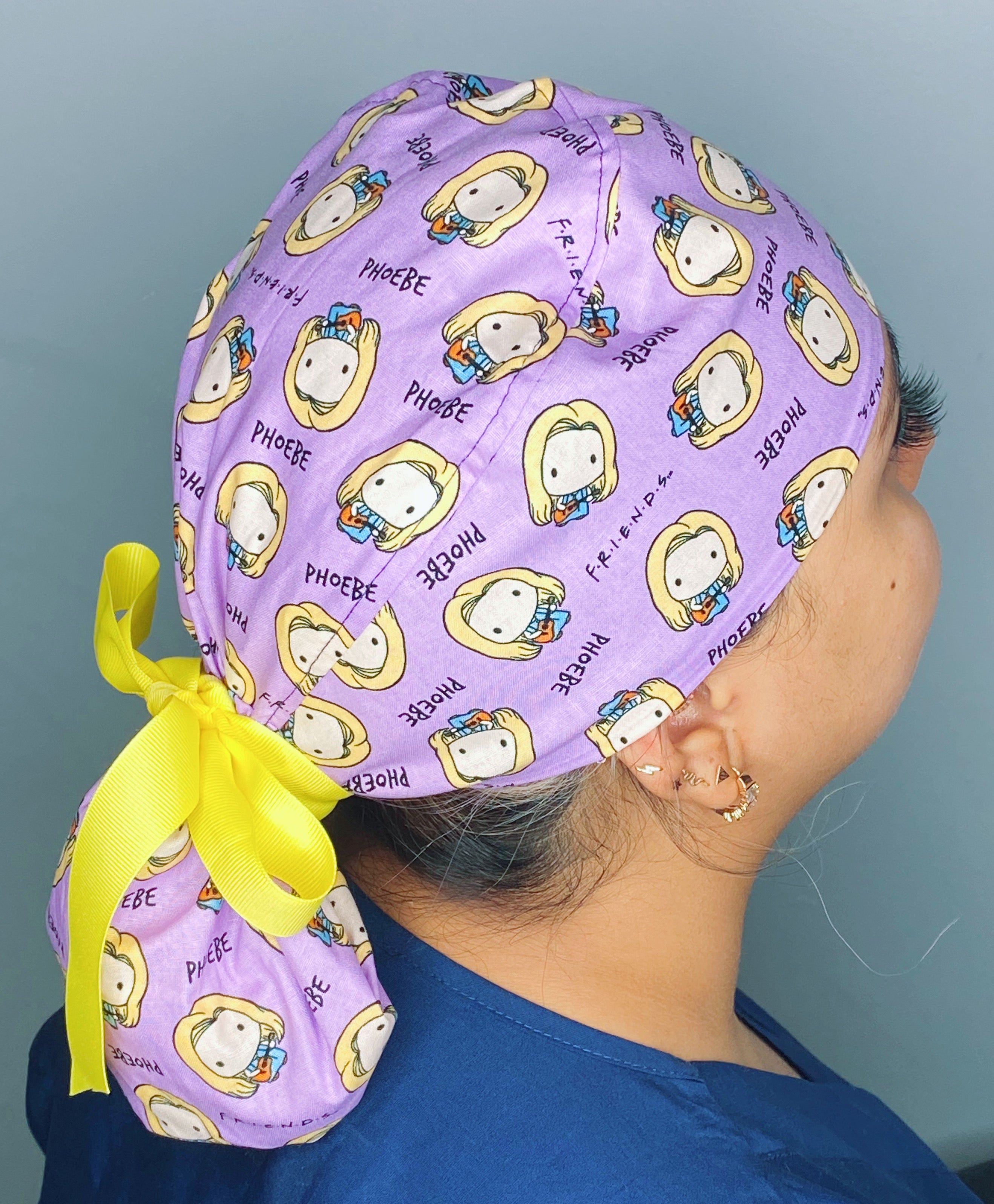 FRIENDS TV Show Character Phoebe Ponytail