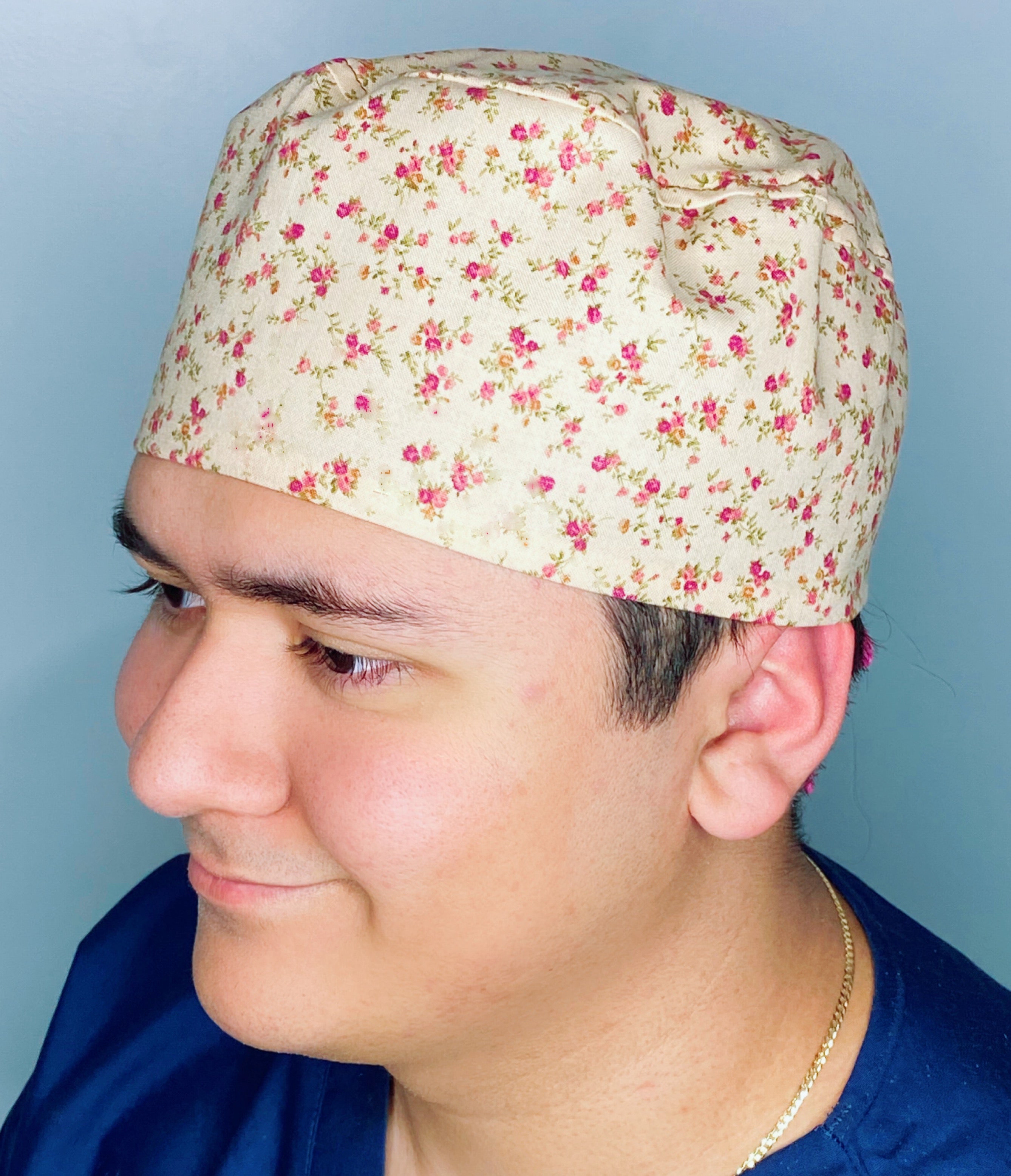 Small Flowers on Beige Floral Design Unisex Cute Scrub Cap
