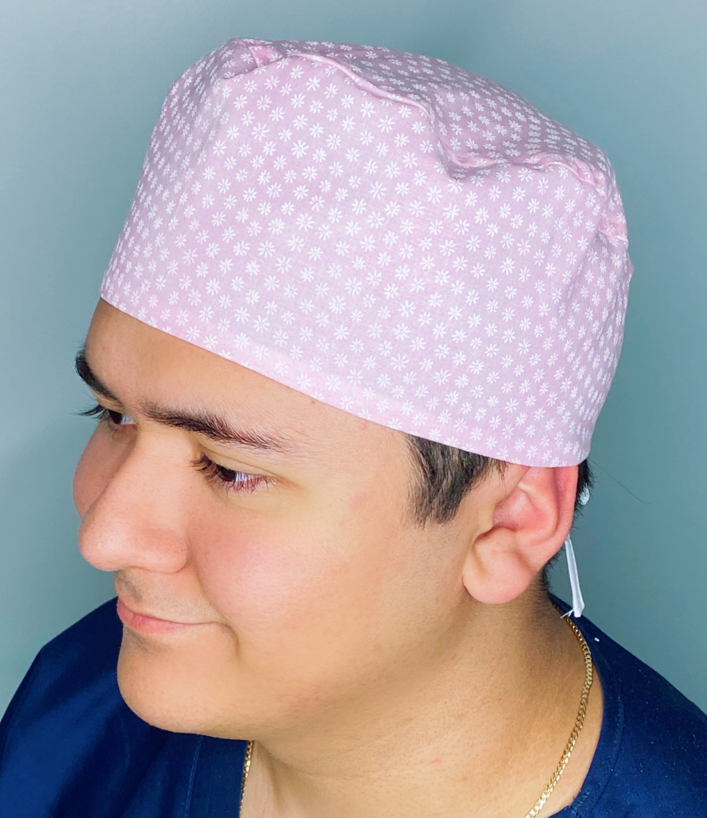 Small White Daisies on Pink Floral Design Unisex Cute Scrub Cap