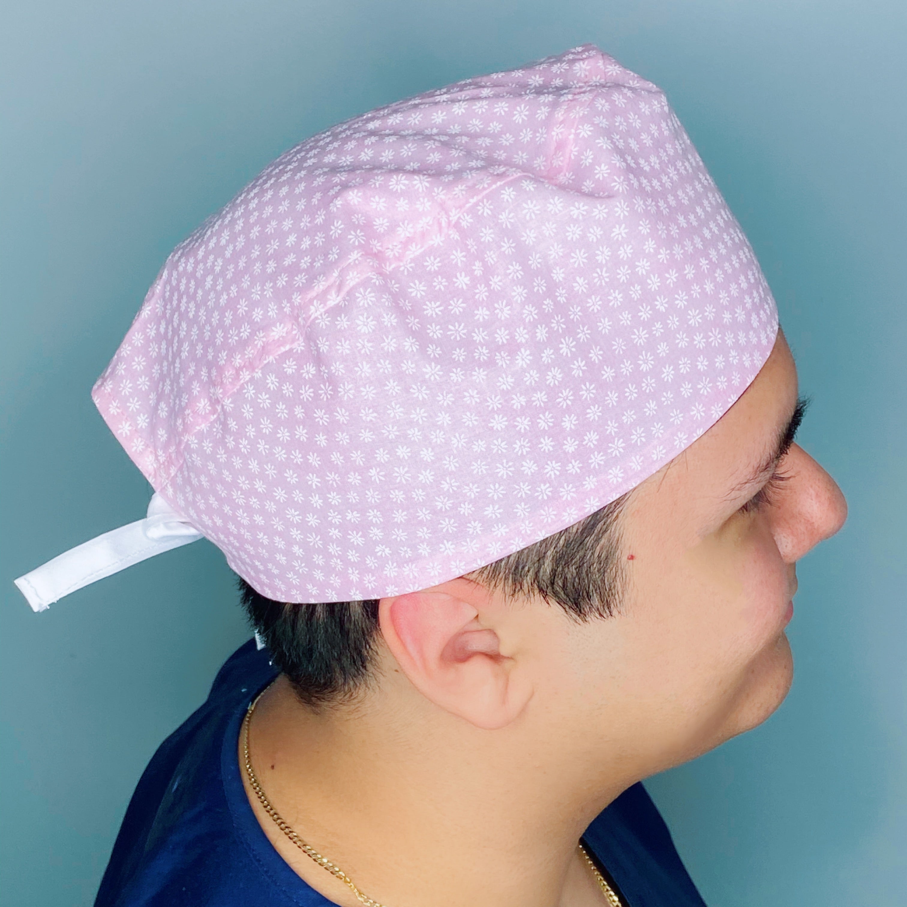 Small White Daisies on Pink Floral Design Unisex Cute Scrub Cap