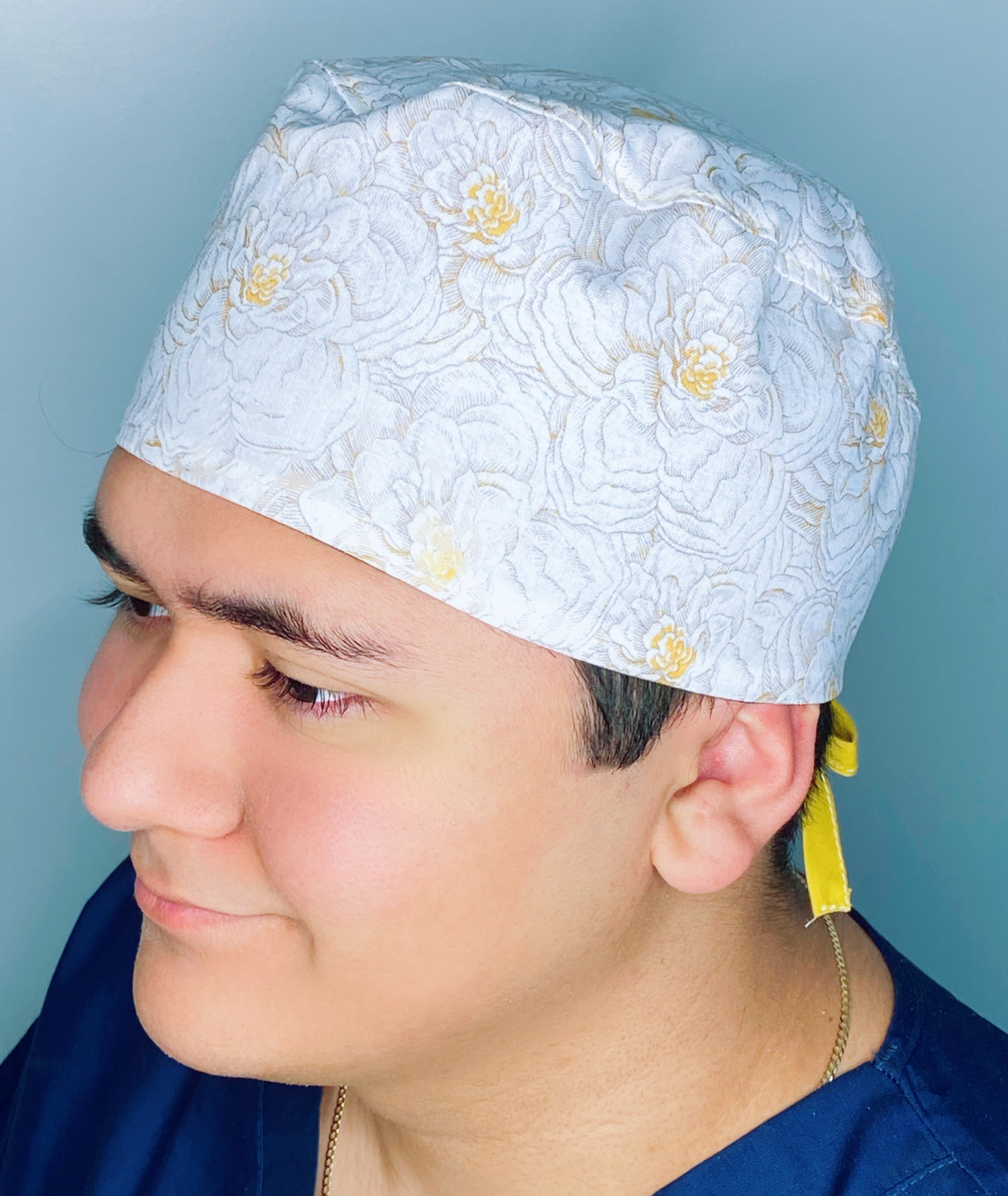 Beautiful White Gold Metallic Roses Floral Design Unisex Cute Scrub Cap