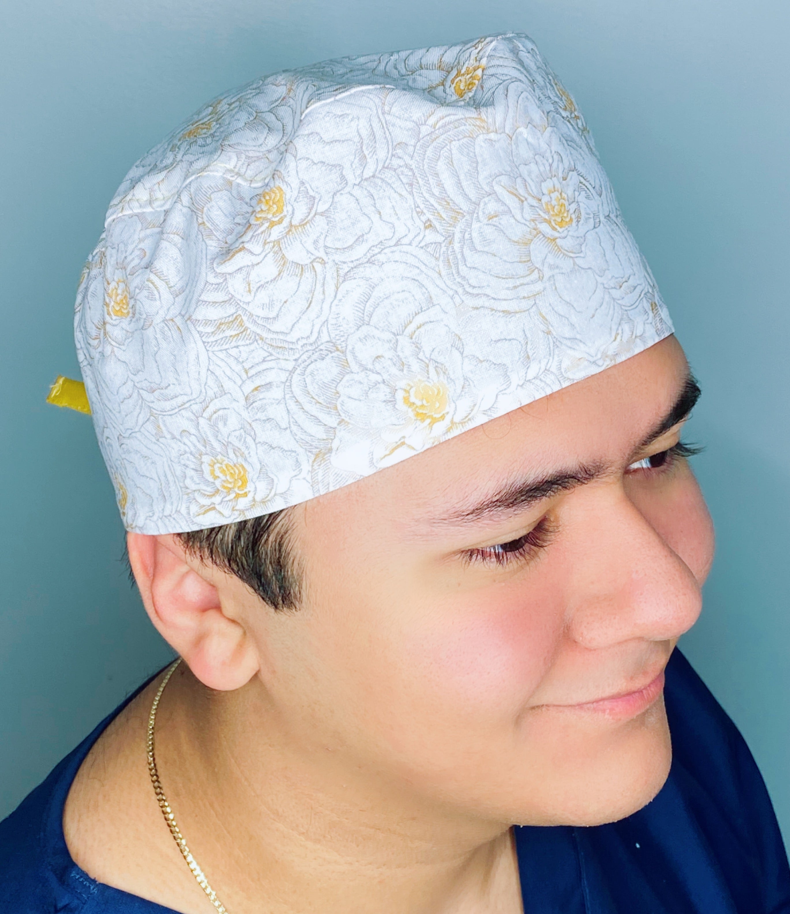 Beautiful White Gold Metallic Roses Floral Design Unisex Cute Scrub Cap