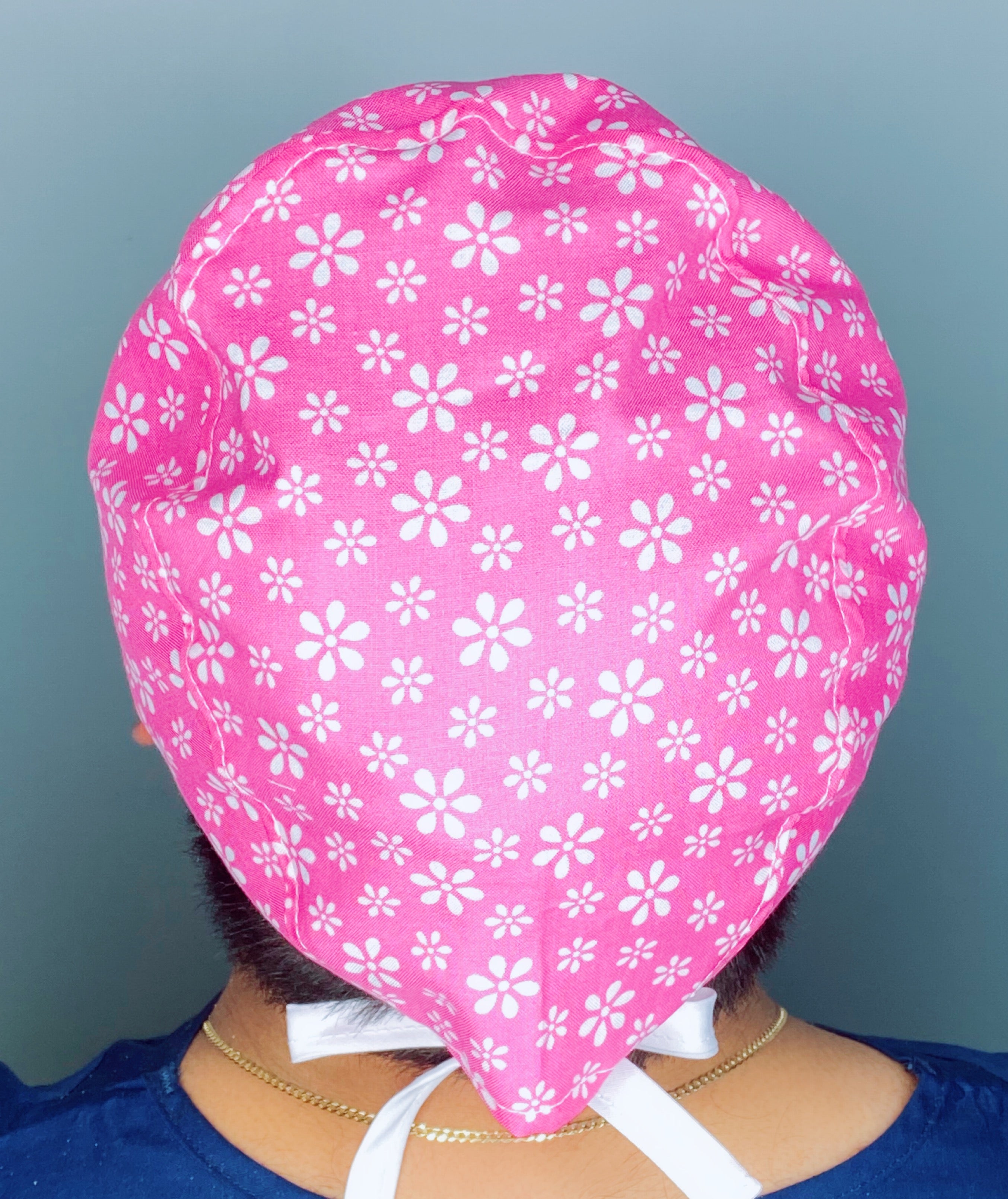 Small White Daisies on Pink Floral Design Unisex Cute Scrub Cap