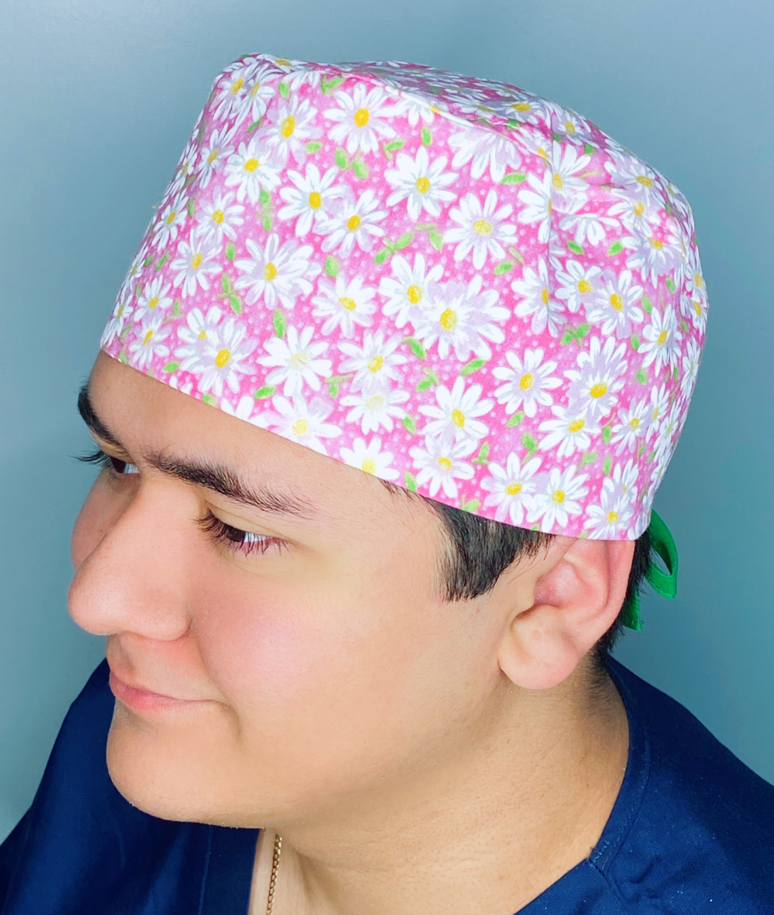 White Daisies on Pink Floral Design Unisex Cute Scrub Cap