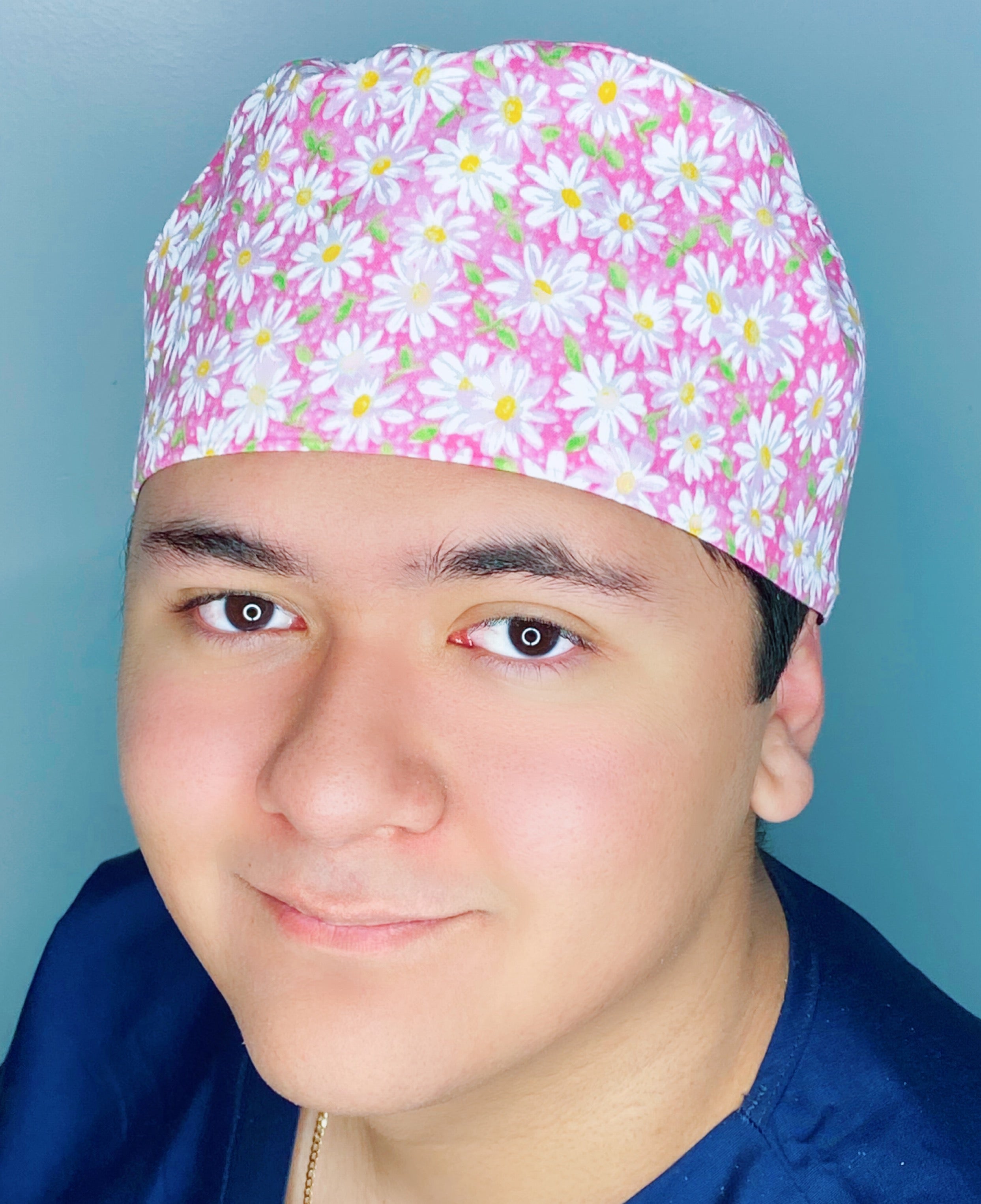 White Daisies on Pink Floral Design Unisex Cute Scrub Cap