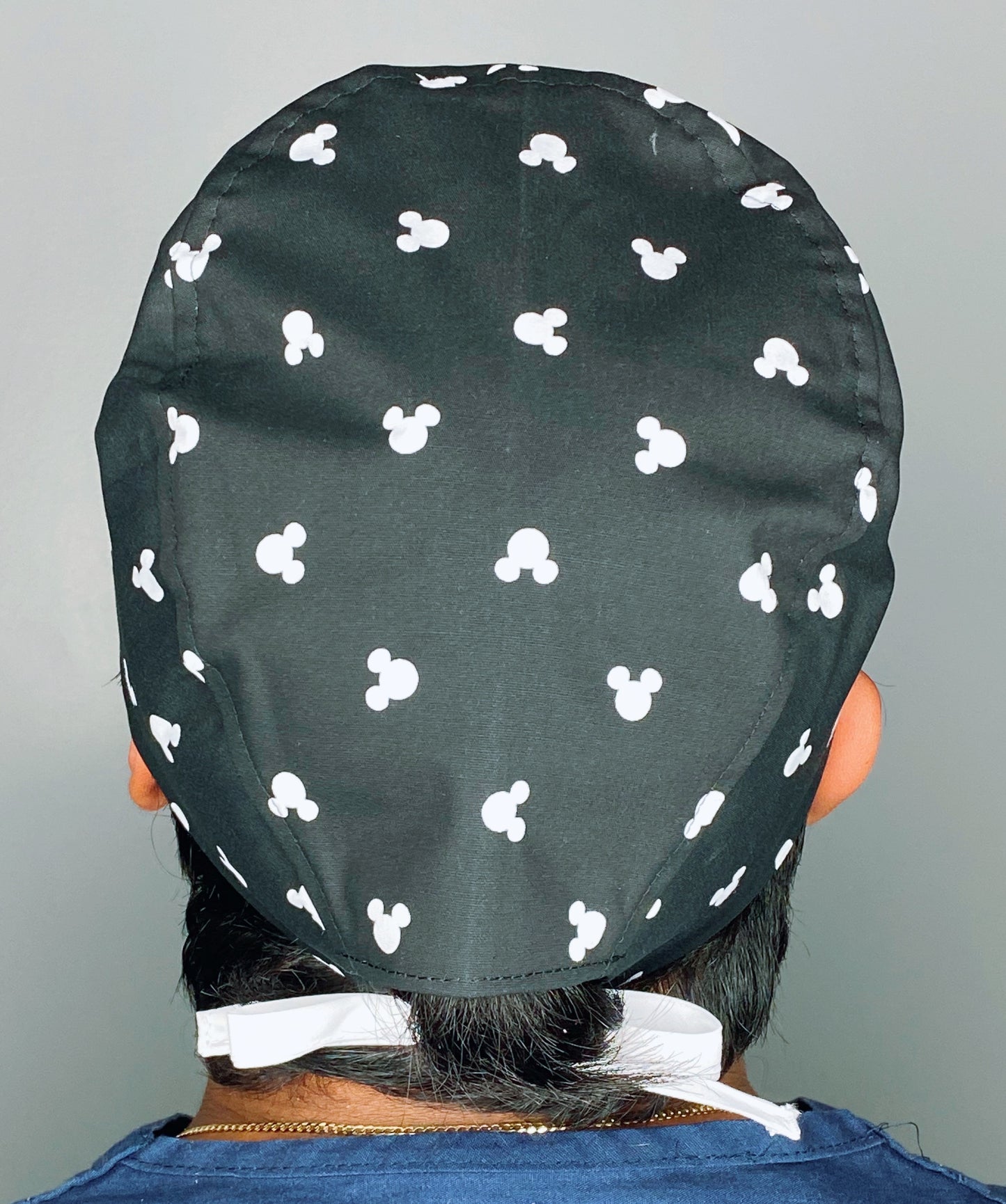 Famous Mouse Silhouette Black & White Unisex Geek Scrub Cap