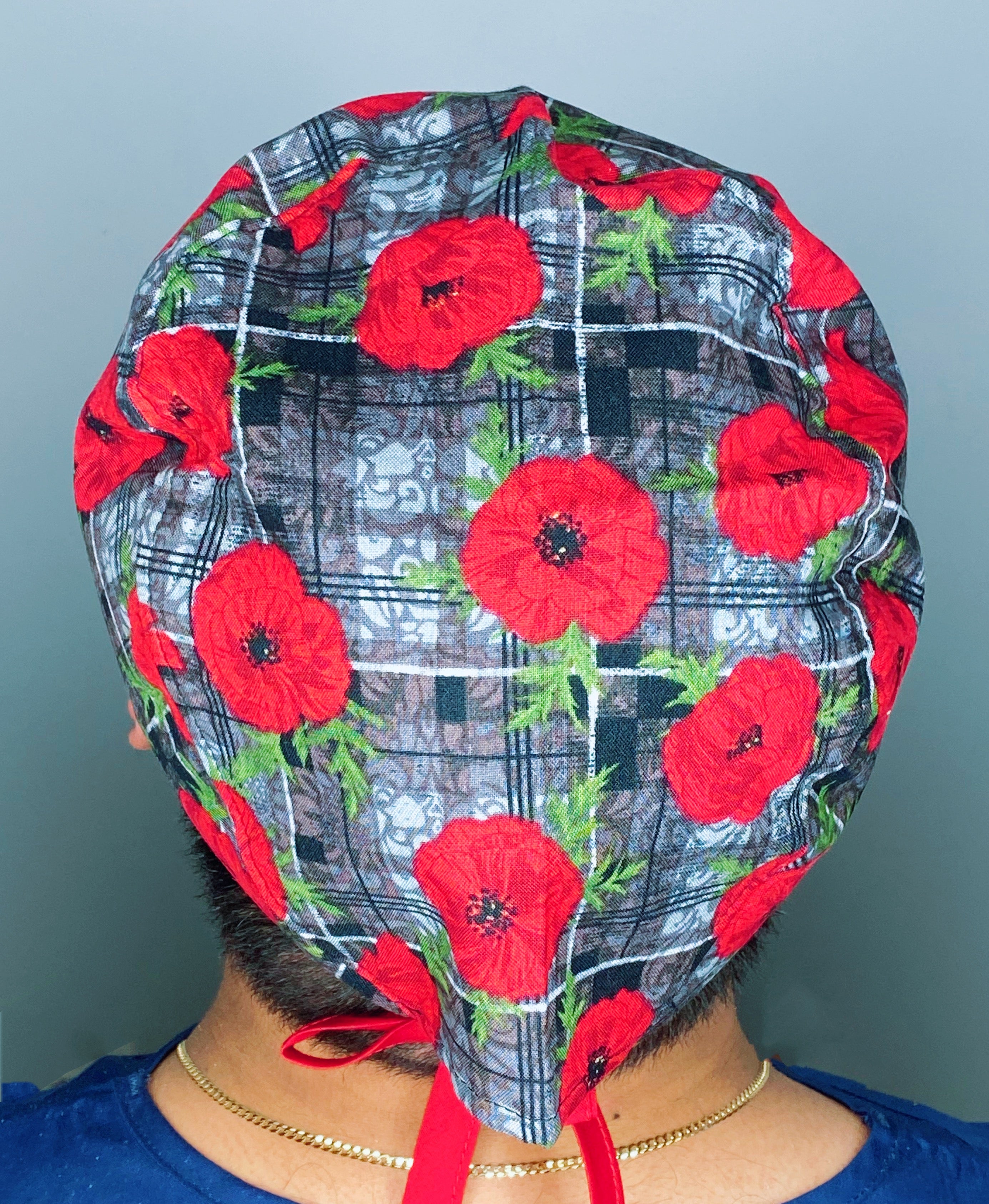 Red Flowers On Dark Grey Plaid Floral Design Unisex Cute Scrub Cap